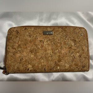 THIRTY-ONE: All About Benjamin Wallet